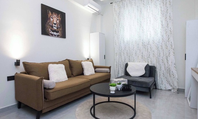 Kypseli Apartment | The Den Modern 1 Bd Apt in Lively Kipseli