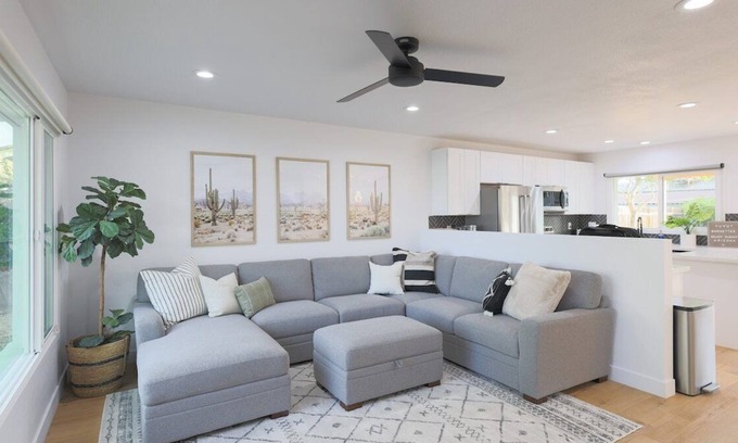 Mesa Grande House | The Dixon House · Nicest Private Home Neighboring The Cubs Stadium.