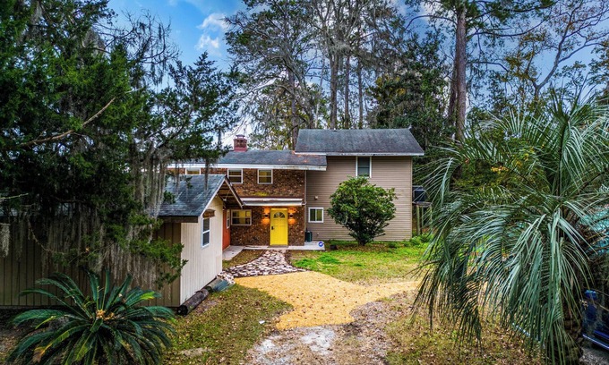 Savannah House | The Dock House