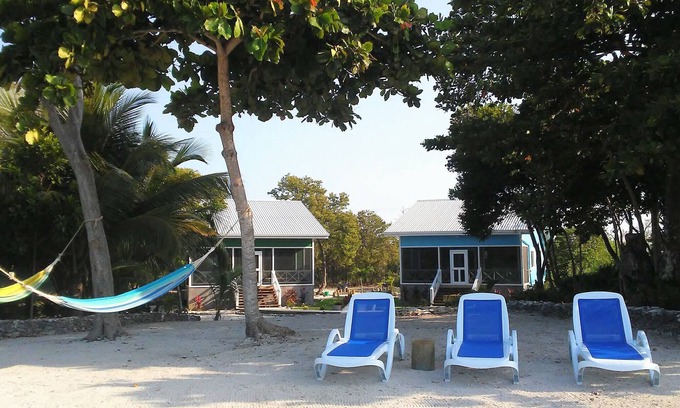 Isla de Utila House | The Dolphin House - A Serenity Beach Cottage