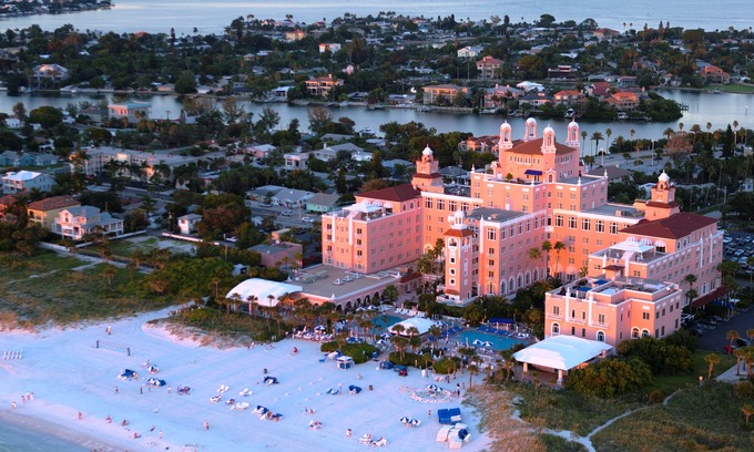 St. Pete Beach Hotel | The Don CeSar