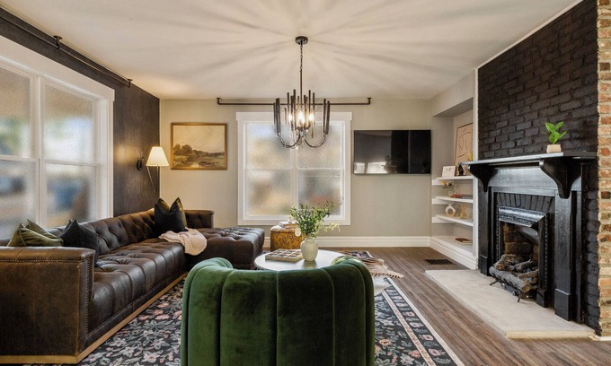 Lawrenceburg House | The Downtown Spot - on the Bourbon Trail