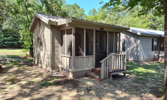 Bronson Cabin | "The Duck Blind" is a comfy, rustic cabin on Lake Sam Rayburn, Tx - (#6)