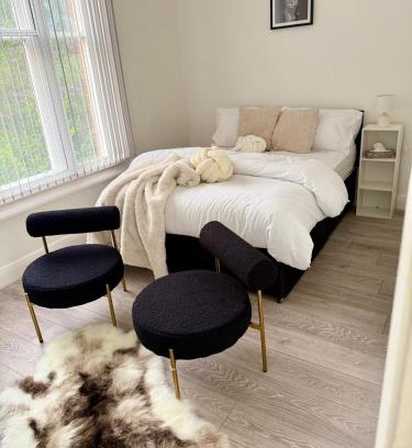 Birmingham Apartment | The Edgbaston Retreat
