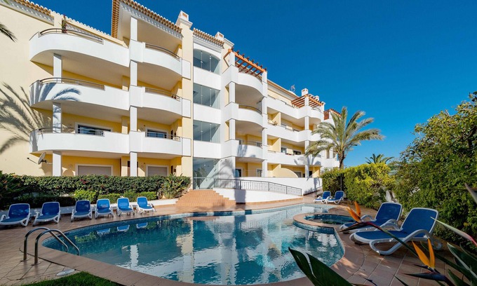 Porto de Mos Apartment | The Emerald - Lagos Apartment by Ideal Homes