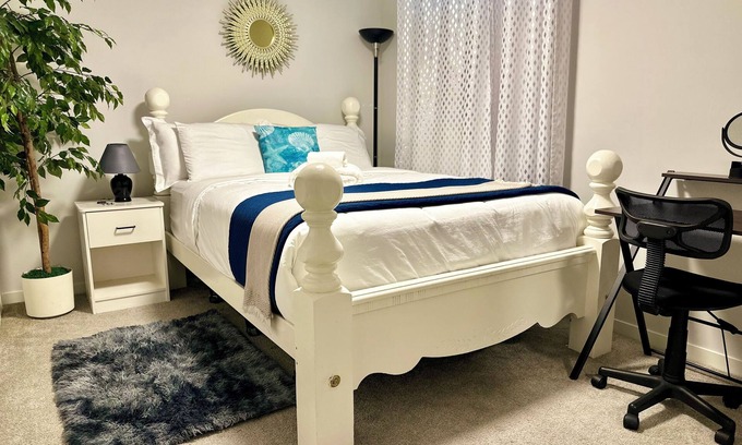 Calgary House | The entire suite