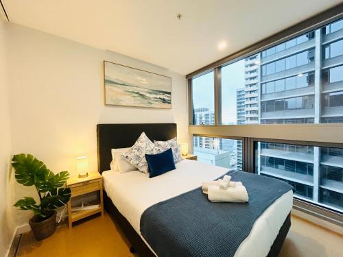 Melbourne Central Business District Apartment | The Escape in Southern Cross Station