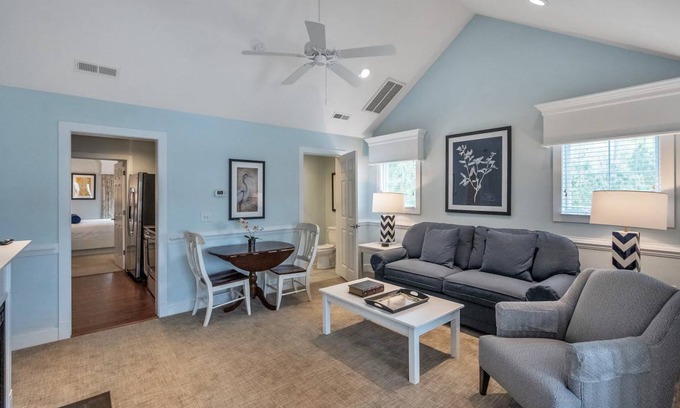Lackey Apartment | The Estates at Kings Creek