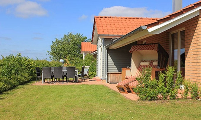 Kosel House | The exclusive "Windrose" vacation home is ideal for a family of 6 or a couple of friends and offers the chance to cool off on hot days at the nearby bathing area