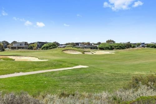 Torquay House | The Fairway Club 8