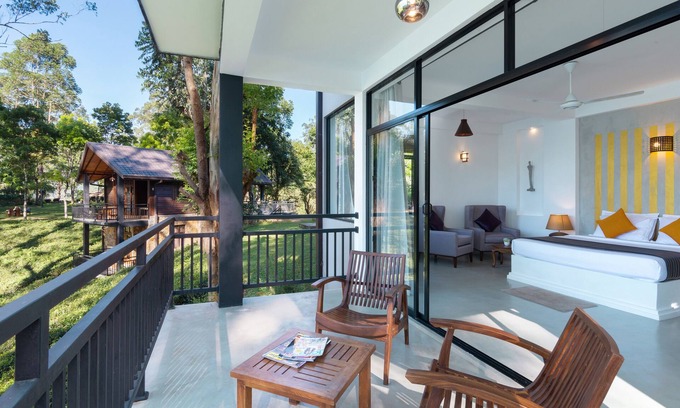 Hatton House | The Farm Resorts