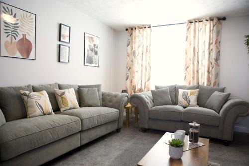 Flint Apartment | The Flintshire - North Wales - Sleeps Up To 9