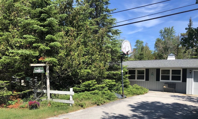 Sturgeon Bay House | The Forrest - Booking for all available 2024 dates!