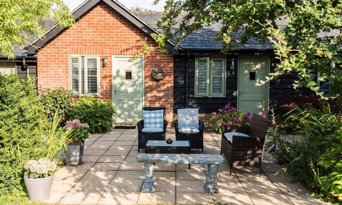 Sudbury Bed & Breakfast | The Foxes Den Coffee House and Rooms