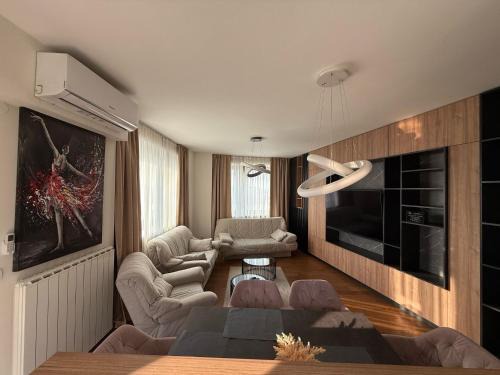 Sarajevska Apartment | The Gates 7006