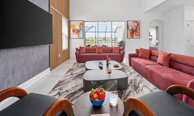 Florida Center House | The Glamorous | Luxe home on I-Drive, steps to dining, attractions, parks, shops
