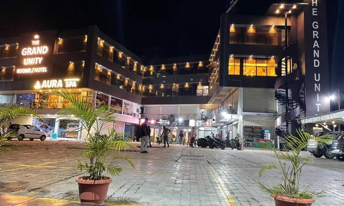 Rajpipla Hotel | The Grand Unity