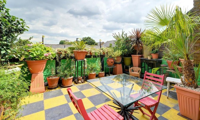 Haggerston Apartment | The Haggerston Hideaway