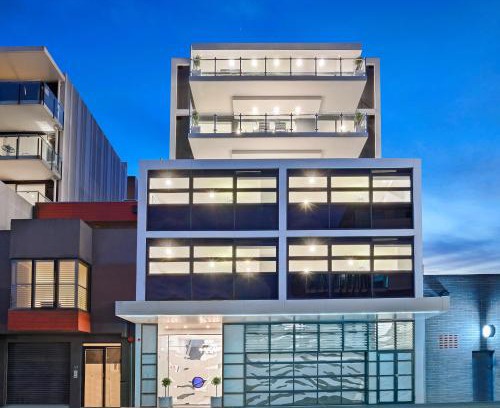 Port Melbourne Apartment | The Hamptons Apartments - Port Melbourne