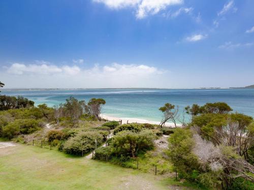 Nelson Bay Apartment | The Helm 5,22 Voyager Cl - waterfront unit