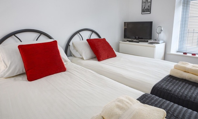 Dartmouth Cottage | The Hideaway, DARTMOUTH