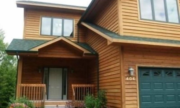 Ellison Bay Condo | The Hideaway, New Construction, Walk to Beach and Town.