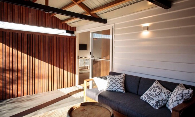 Sandy Bay Apartment | 'The Hideout' Private Bungalow in Sandy Bay