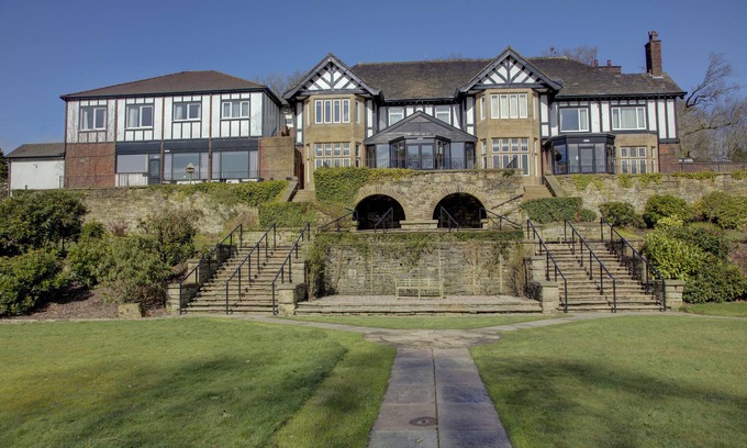Simonstone Hotel | The Higher Trapp Hotel
