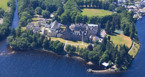 Fort Augustus House | The Highland Club