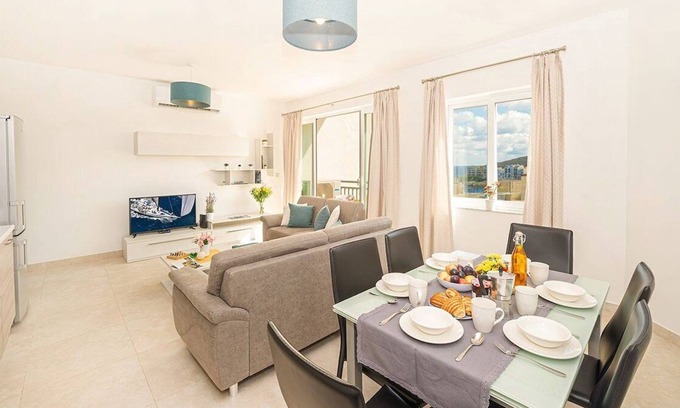 Marsalforn Apartment | The Hillock South B8