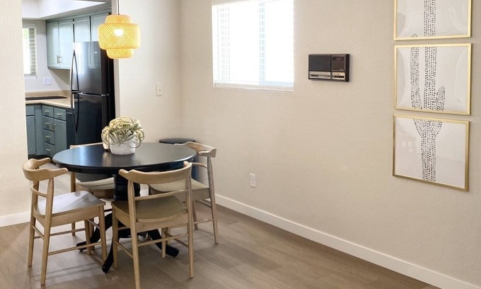 Yuma House | The Hillside Hacienda located in the heart of Yuma. Hospital Nearby.