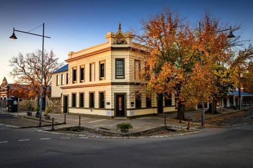 Beechworth Apartment | The Hive Apartment