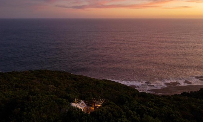 Storms River Hotel | The Hive - Sunset at Misty Mountain Reserve