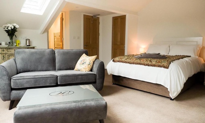 Whitby Hotel | The Horngarth