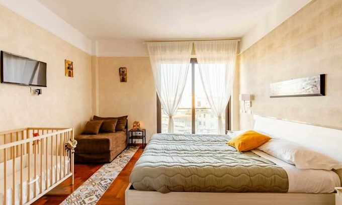 Naples City Centre House | The House of the Pine Nativity