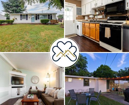 South Bend House | The Huddle & Hangout - 3 Bedroom House Close to ND