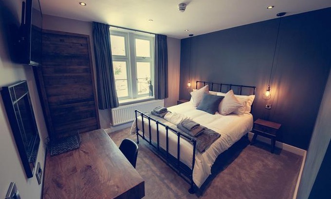 Ambergate Bed & Breakfast | The Hurt Arms