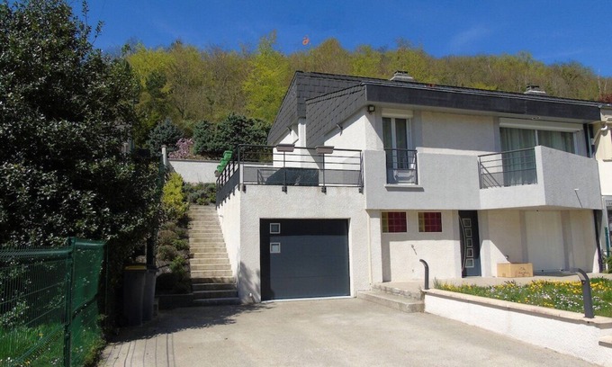 Vernon Villa | The Impressionist Villa