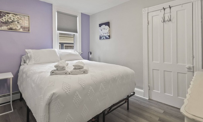 Ocean Grove Bed & Breakfast | The Inn at Ocean Grove - Sweet Violets