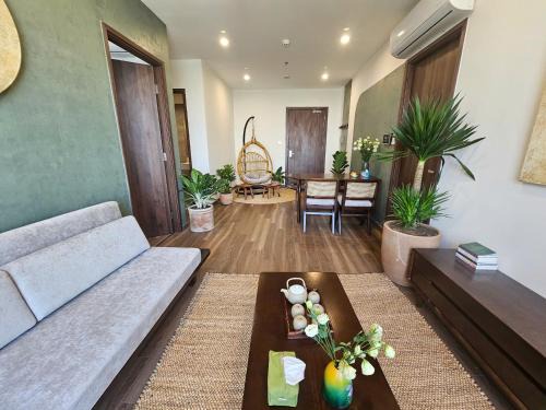 Gia Lam Apartment | The Inner Home, Vinhomes Ocean Park Hà Nội