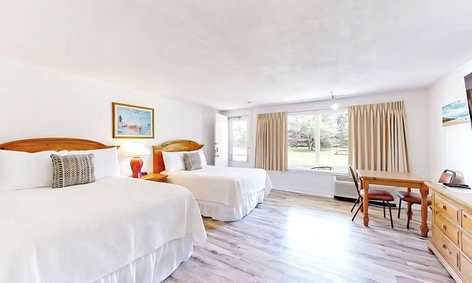 Oak Bluffs Resort | The Island Inn on Martha's Vineyard