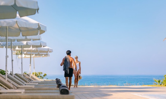 Geroskipou Hotel | The Ivi Mare - Designed for Adults