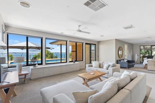Yarrawonga House | The Lakehouse on Rosemary