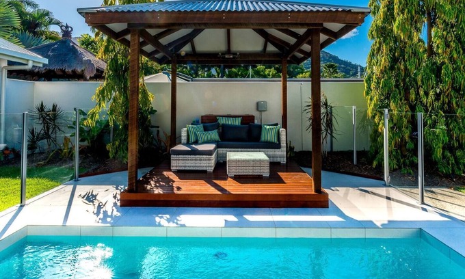 Palm Cove Villa | The Last Resort Villa 2