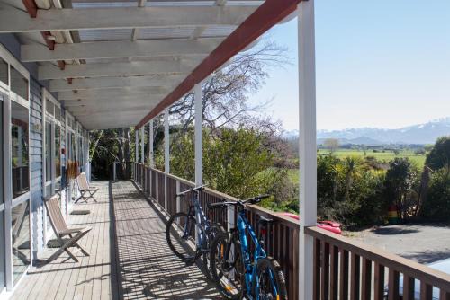 Kaikoura Cabin | The Lazy Shag Lodge