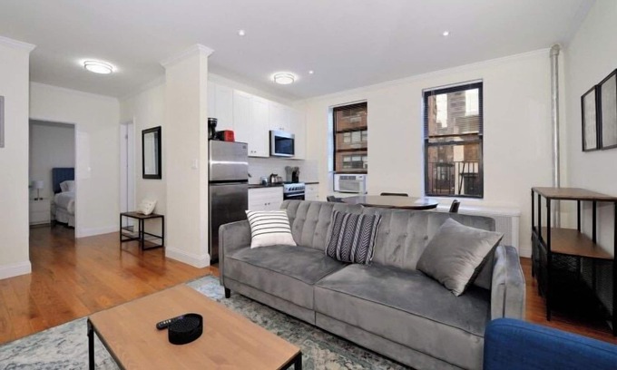 Midtown East Apartment | The Lexy VII Vibe 8638