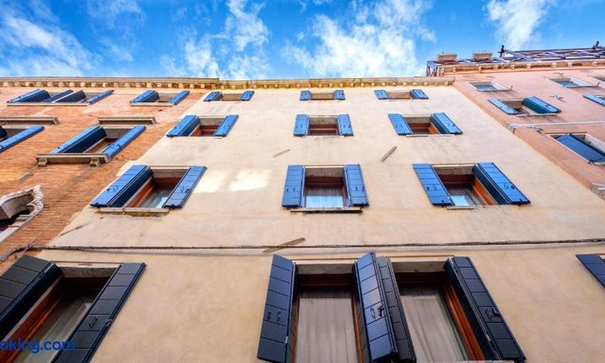 Castello Apartment | The Lion's House APT3
