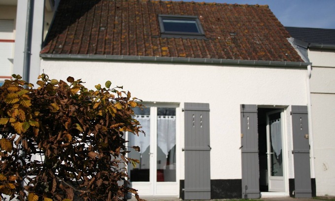 Le Crotoy House | 'The Lirots': Charming House Facing Port