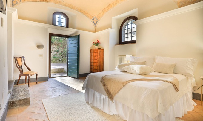 Orvieto Apartment | The Little Church in Pietra Campana | Villa in Orvieto