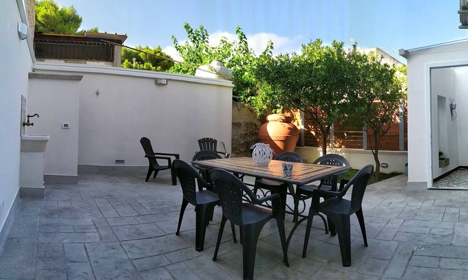 Partanna House | The Little House of Mondello